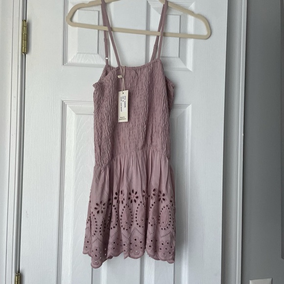 Sim & Sam Sleeveless Lilac Top Eyelet Blouse Size Medium - Picture 7 of 7